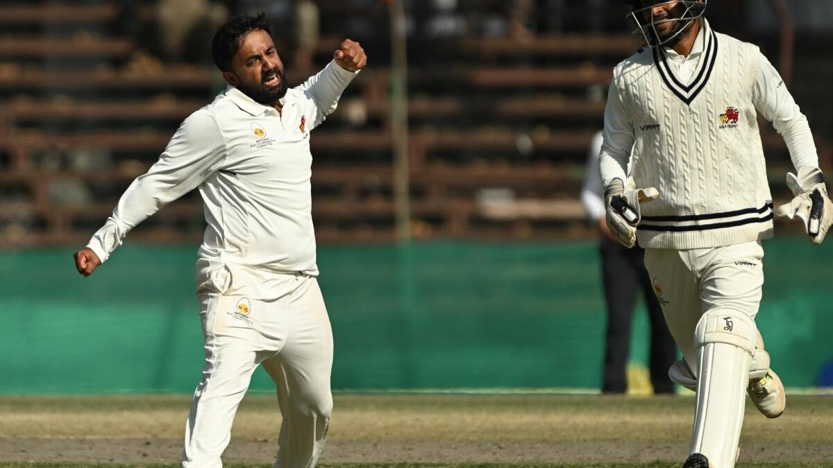 Ranji Trophy 2025-26: Shams Mulani spins Mumbai to tense win over Jammu & Kashmir in opening round